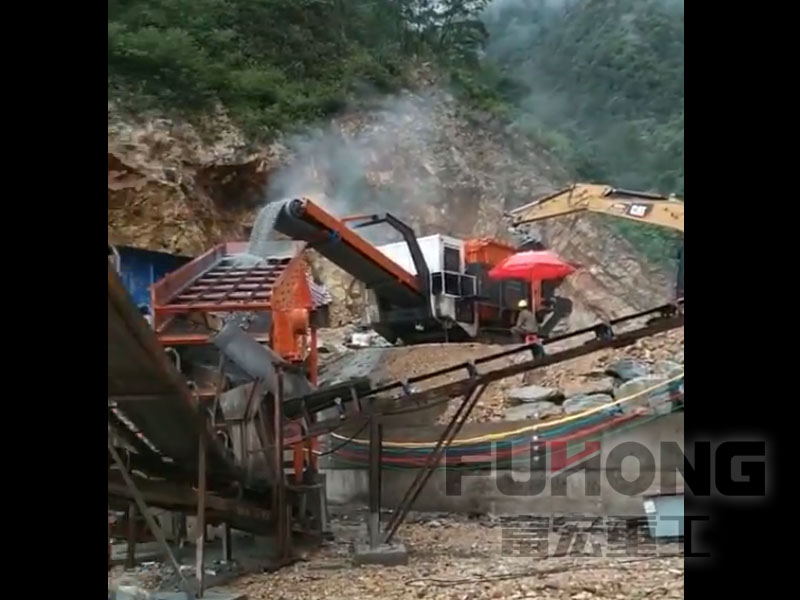 半移动式草莓视频在线免费站