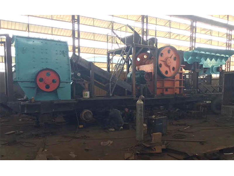 半移动草莓视频在线免费站