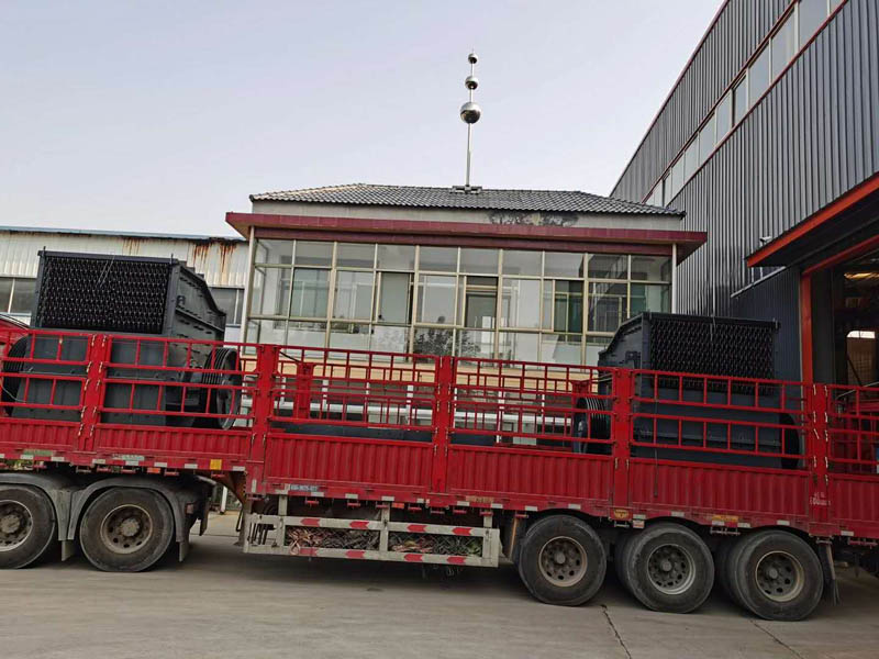 重锤式草莓视频在线免费机设备