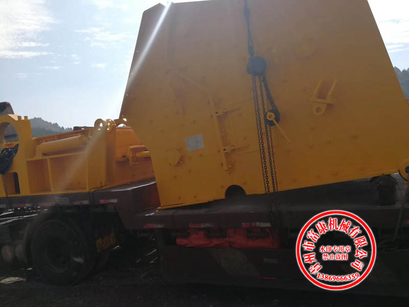 反击式草莓视频在线免费机